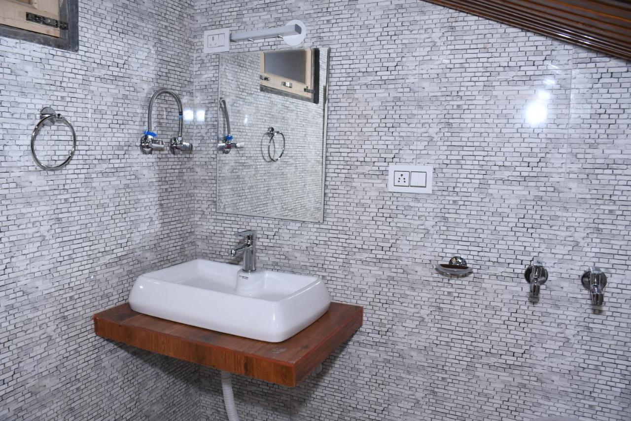 Hotel Ridge View Inn Манали Экстерьер фото